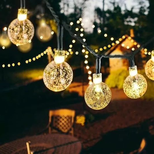 SOLAR POWERED LED OUTDOOR STRING LIGHTS